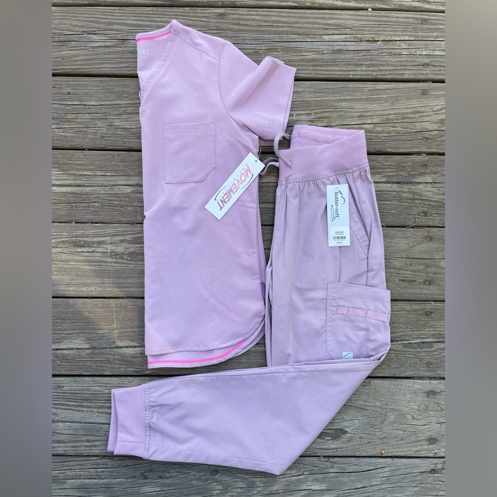 Buttersoft movement scrub set nwt